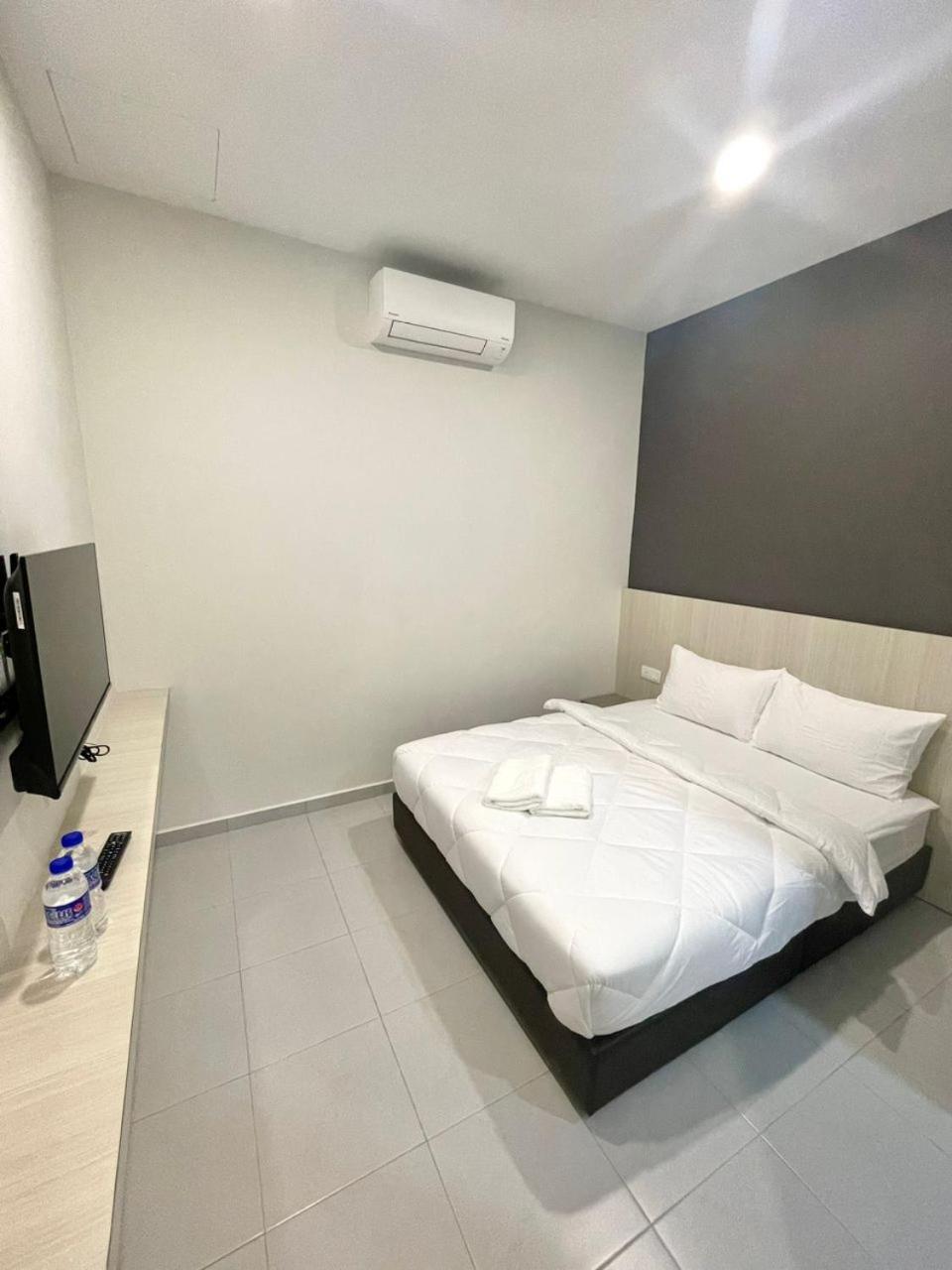 Garden Inns Motel Kangar Exterior foto